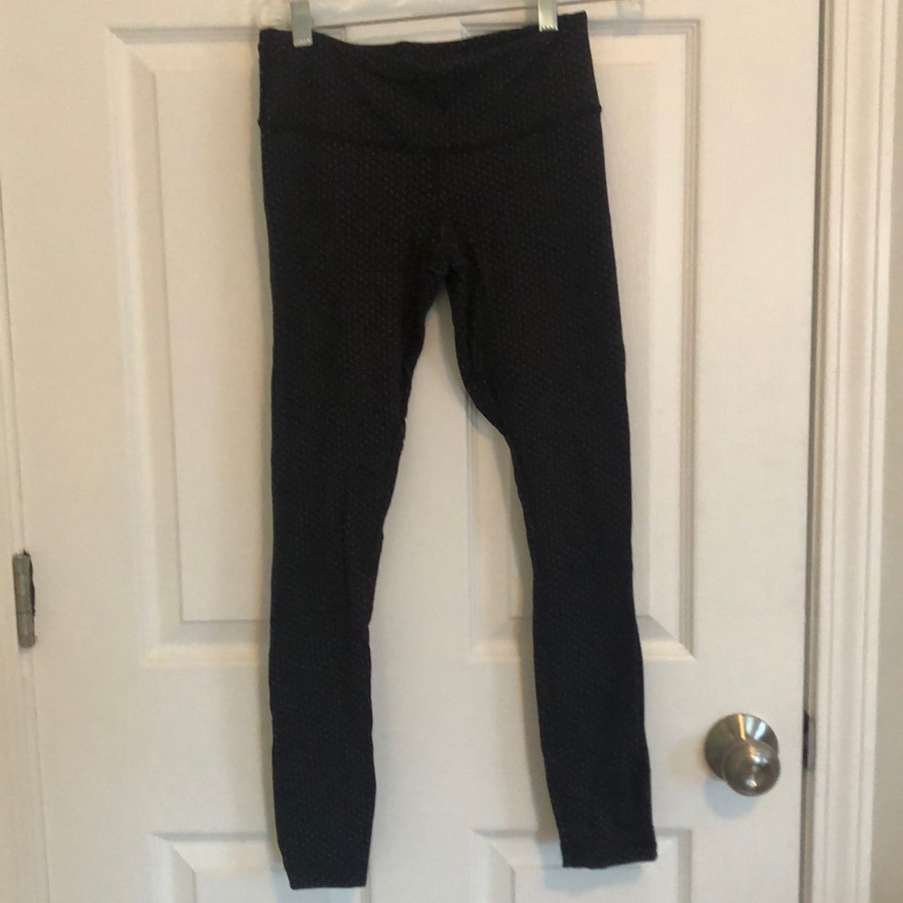 Lulu lemon polka dot leggings